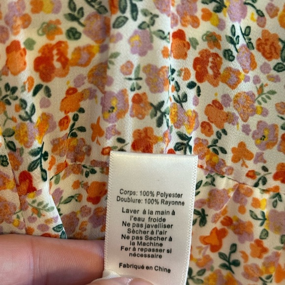 Lush •‎ Cropped Orange Floral Tie Waist with Button Front V Neck Sz Sm Summer - Picture 9 of 10
